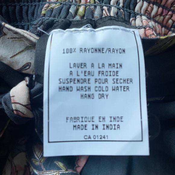 Simon’s wide leg floral pants, size medium - Picture 2 of 7